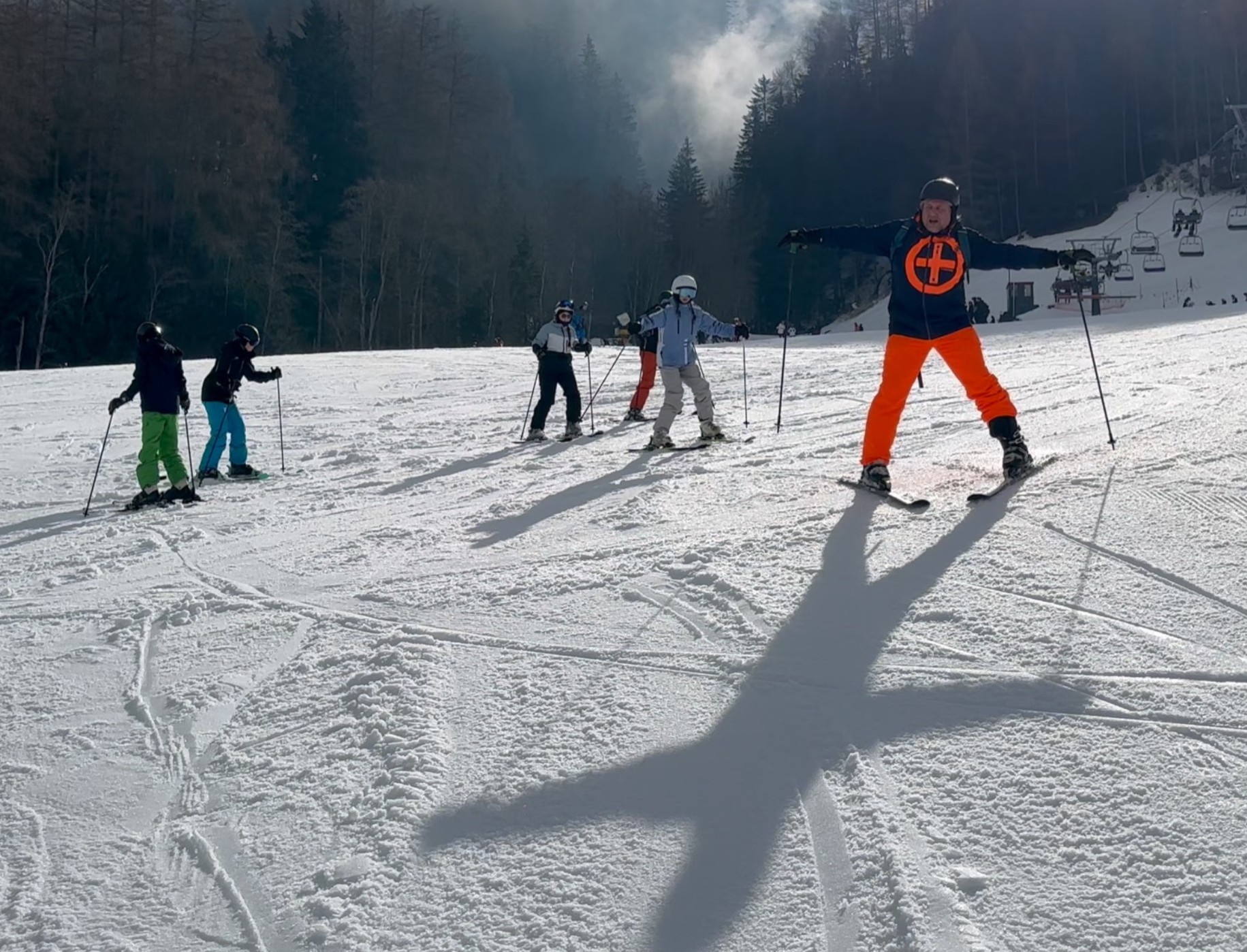 Aller Anfang ist schwer - hier Übungen der Anfängergruppe mit ihrem Skilehrer Martin Grauer